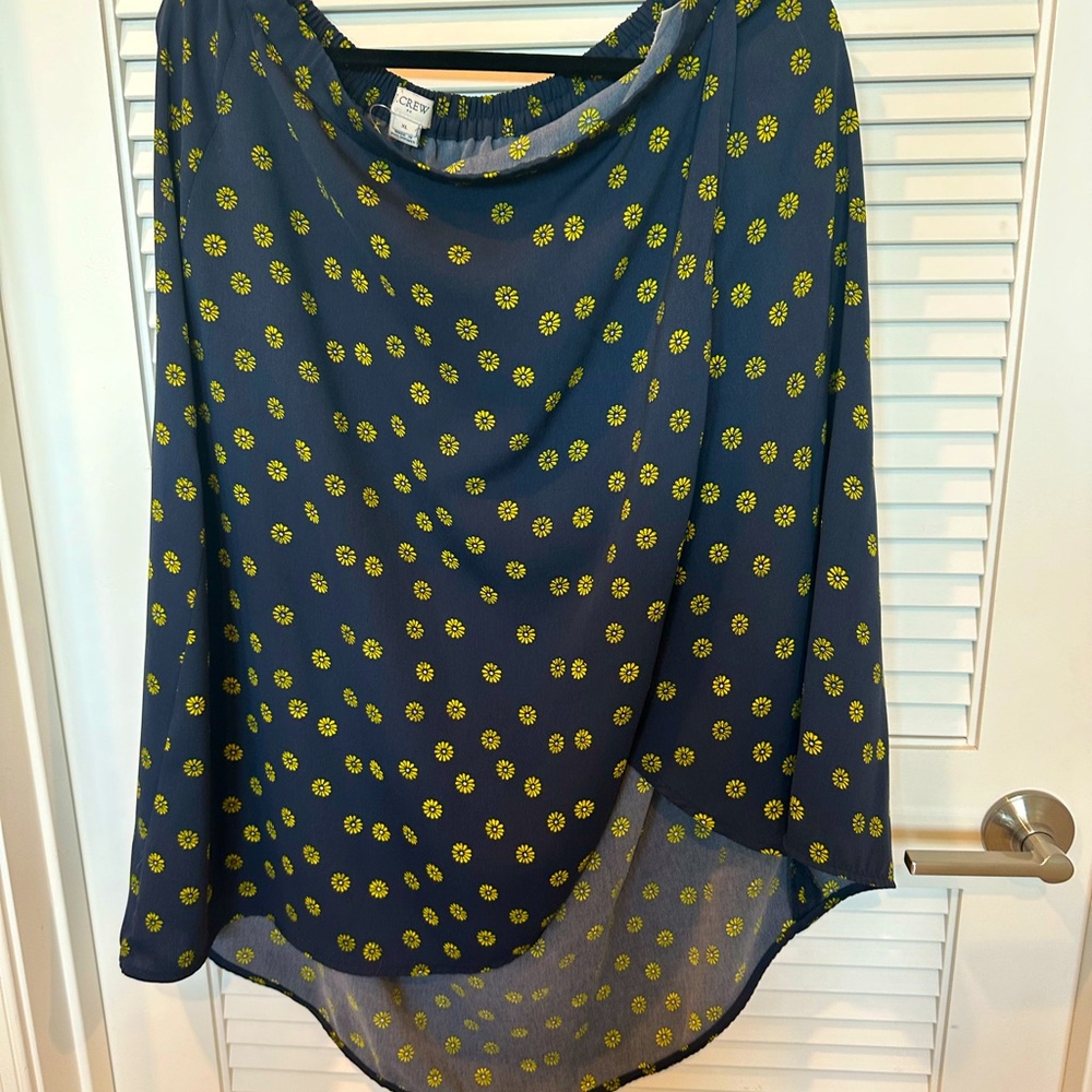 J crew Aline skirt. navy with yellow and while flowersa